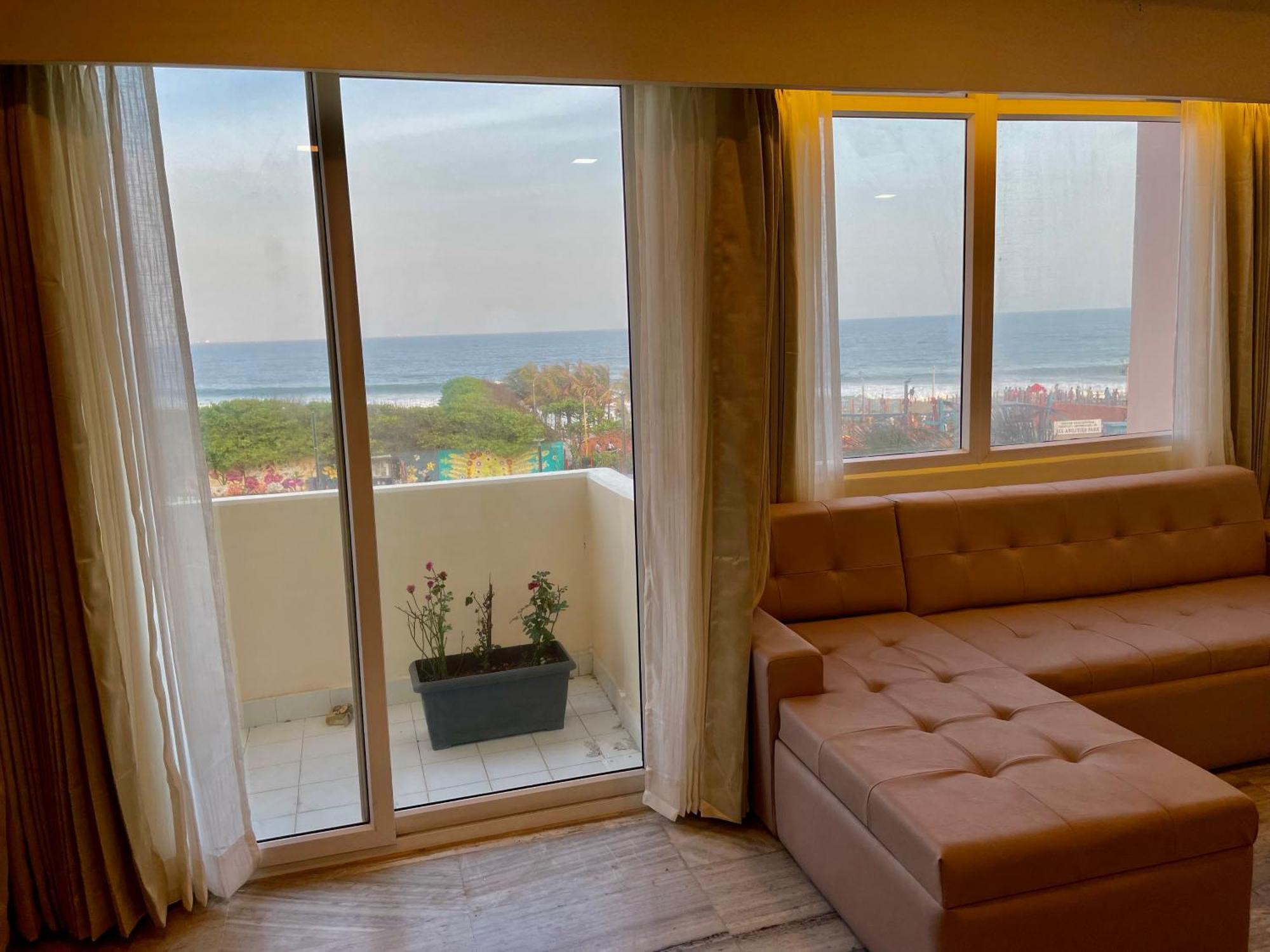 Ocean'S Edge Apartamento Visakhapatnam Exterior foto